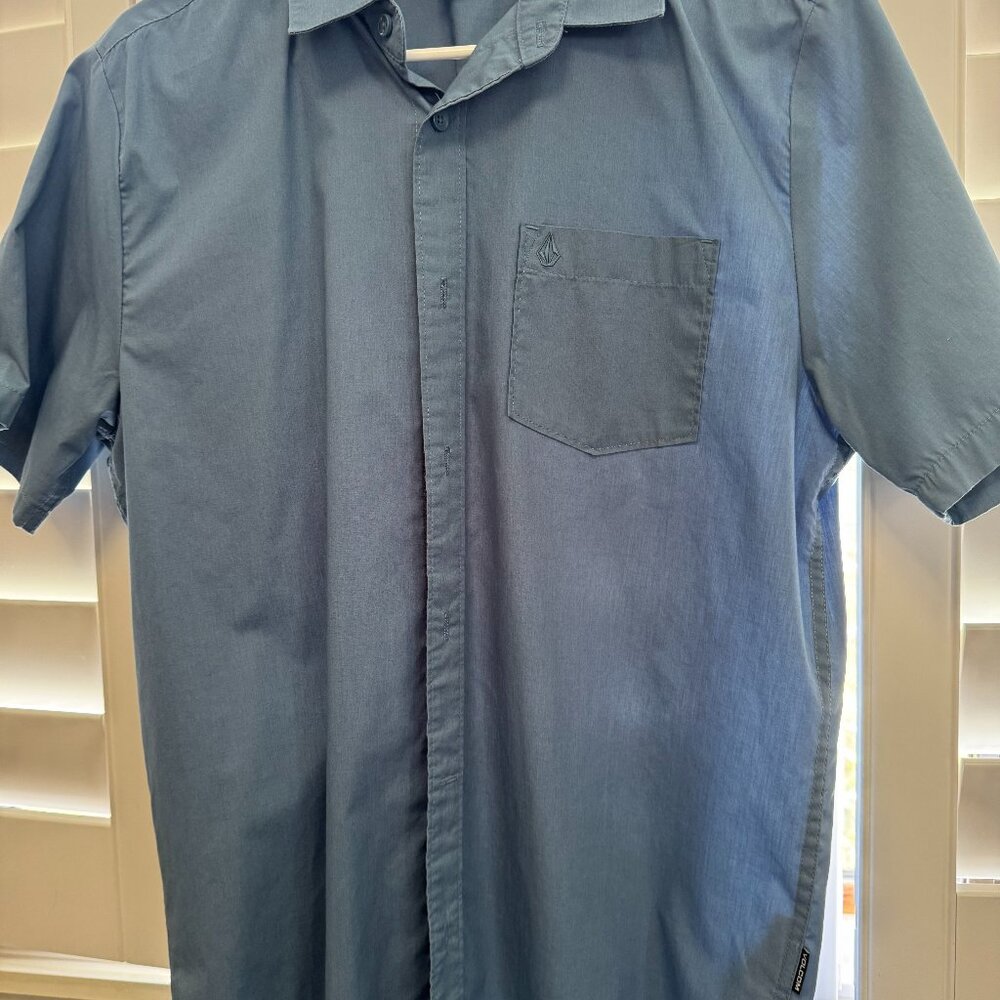 mens volcom button down shirt